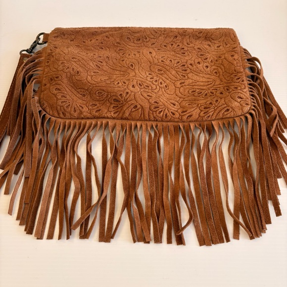 🇨🇦Any 3@$33🇨🇦 Brown Suede Fringe Zippered Wristlet - Made in Italy - Picture 1 of 6
